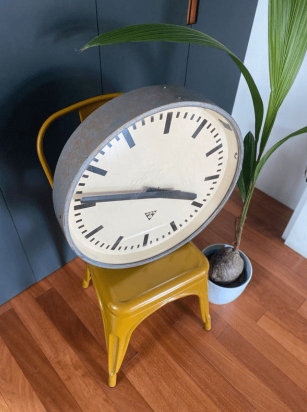 Horloge de gare - PRAGOTRON - République tchèque