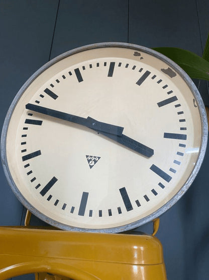 Horloge de gare - PRAGOTRON - République tchèque