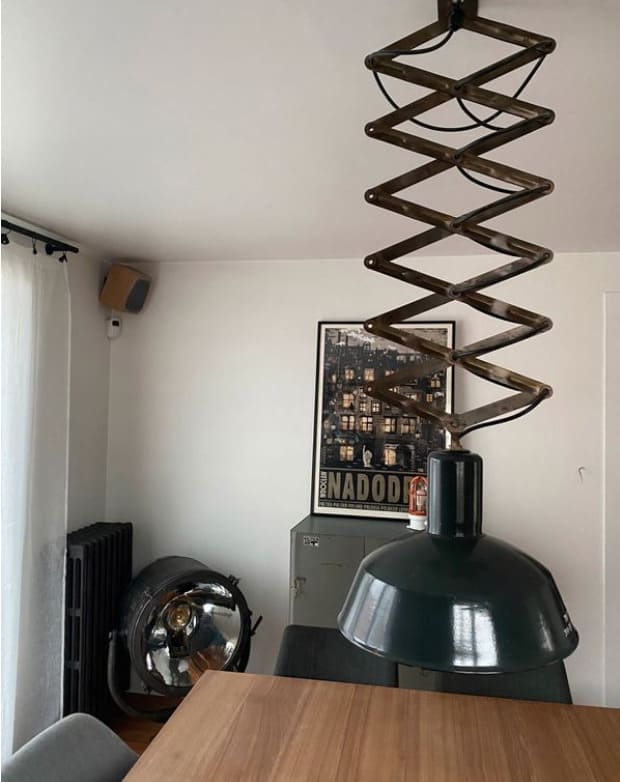 Lampe ciseaux a pantographe accordeon Hongrie Suspension Miz Industrial