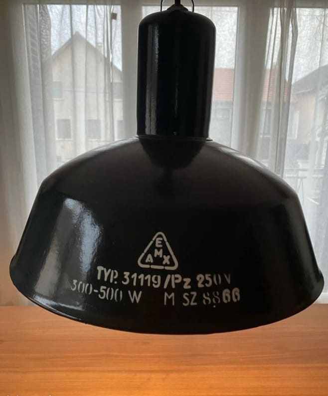 Lampe ciseaux a pantographe accordeon Hongrie Suspension Miz Industrial