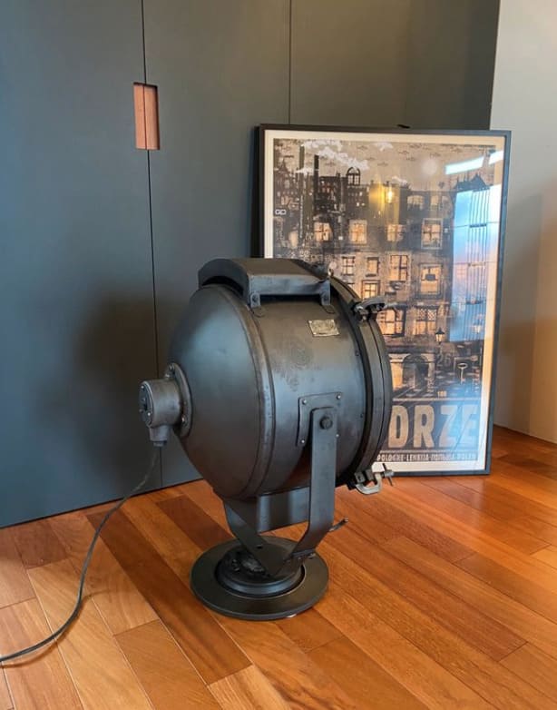 Projecteur marin à verre spécifique
