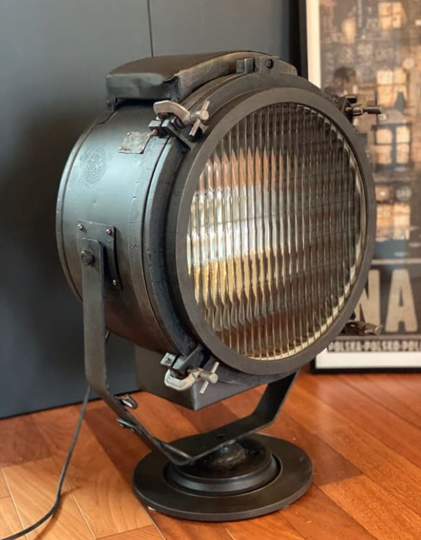Projecteur marin à verre spécifique