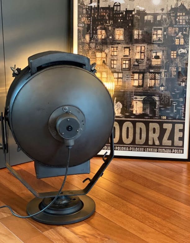 Projecteur marin à verre spécifique