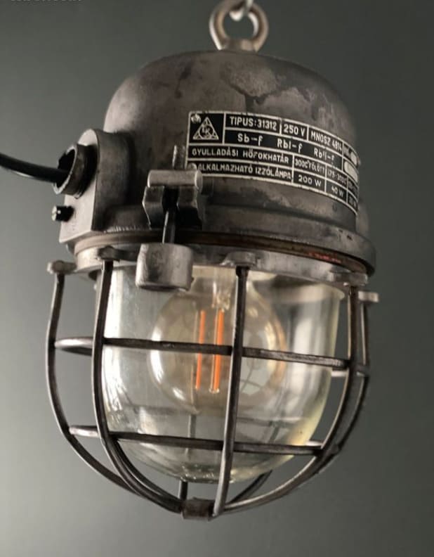 Suspension industrielle hongrie Miz Industrial