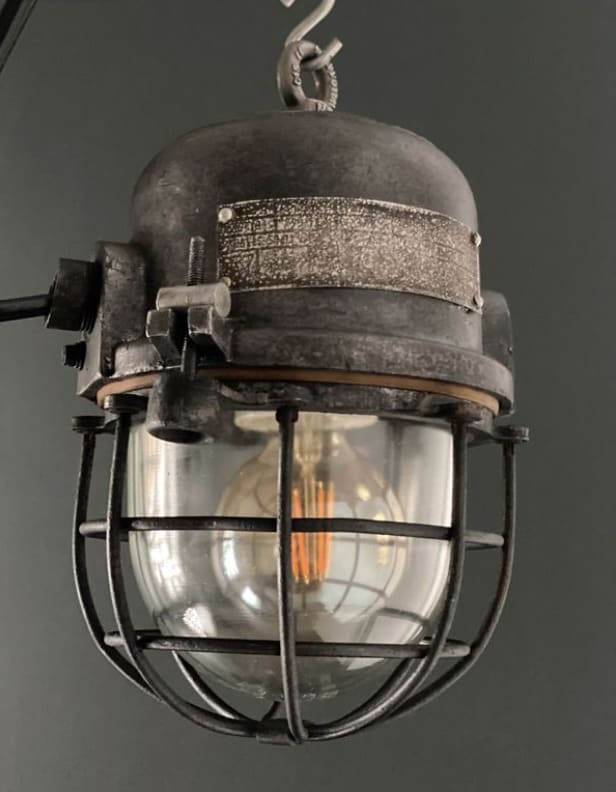 Suspension industrielle hongrie Miz Industrial
