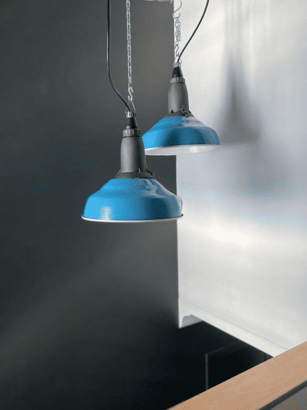 Suspension industrielle soviétique Bleue