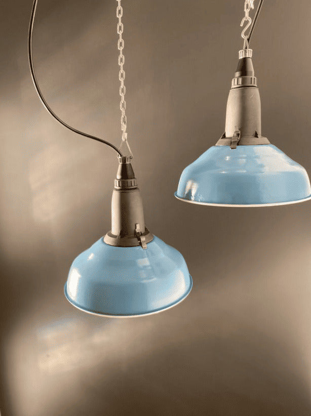 Suspension industrielle soviétique Bleue
