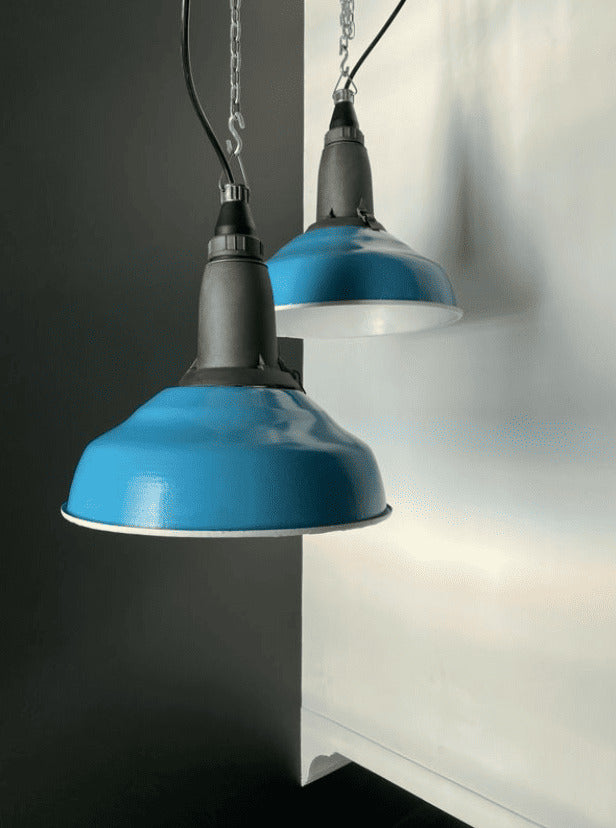 Suspension industrielle soviétique Bleue