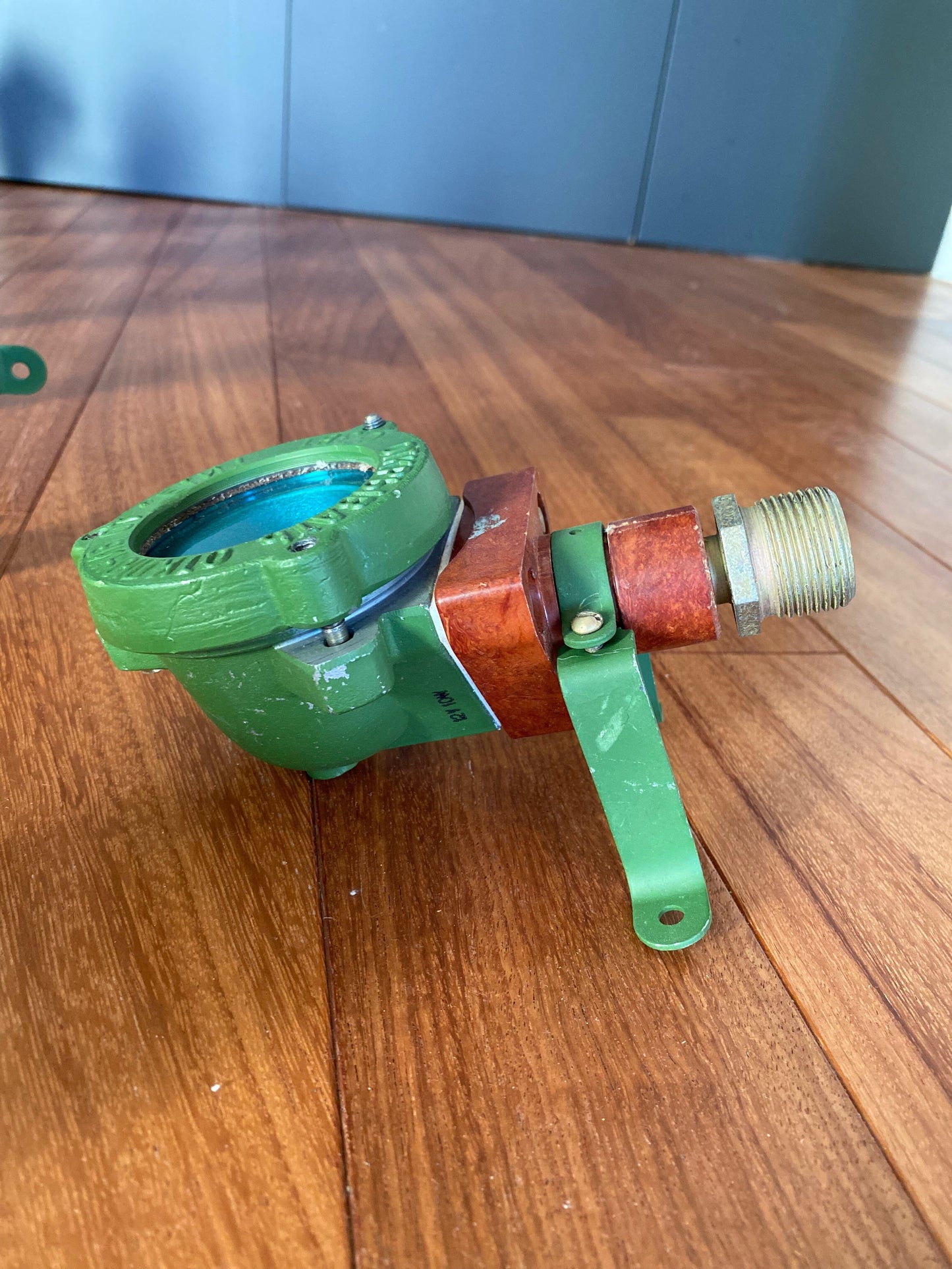 Lampe antidéflagrante soviétique (petit format) Appliques Miz Industrial