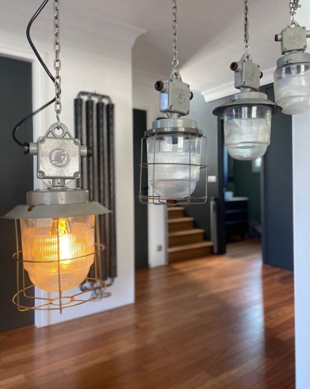 Lampe industrielle de chez Elektrosvit - Ex Tchécoslovaquie 🇨🇿 Suspensions Miz Industrial