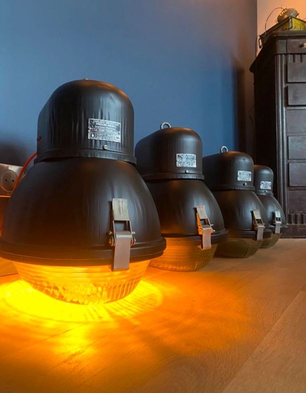 Lampe industrielle Mesko OURP-250 - 1977 Pologne 🇵🇱 Suspensions Miz Industrial
