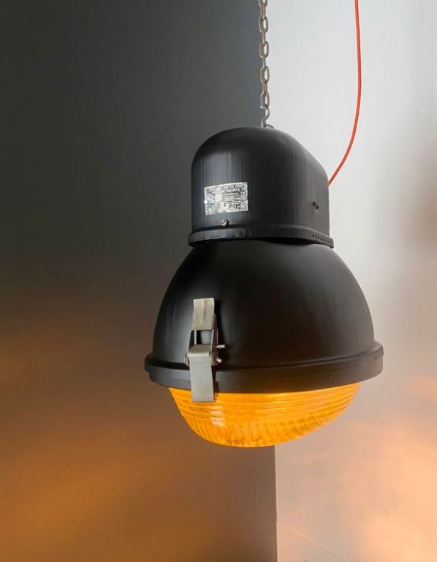 Lampe industrielle Mesko OURP-250 - 1977 Pologne 🇵🇱 Suspensions Miz Industrial