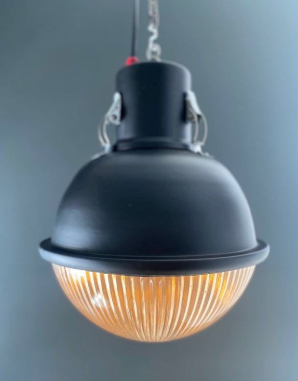 Lampe industrielle Pro250ZD54 - Ukraine 🇺🇦 Suspensions Miz Industrial