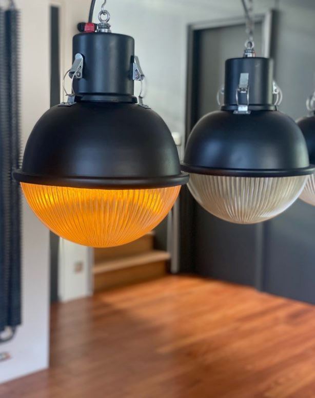Lampe industrielle Pro250ZD54 - Ukraine 🇺🇦 Suspensions Miz Industrial