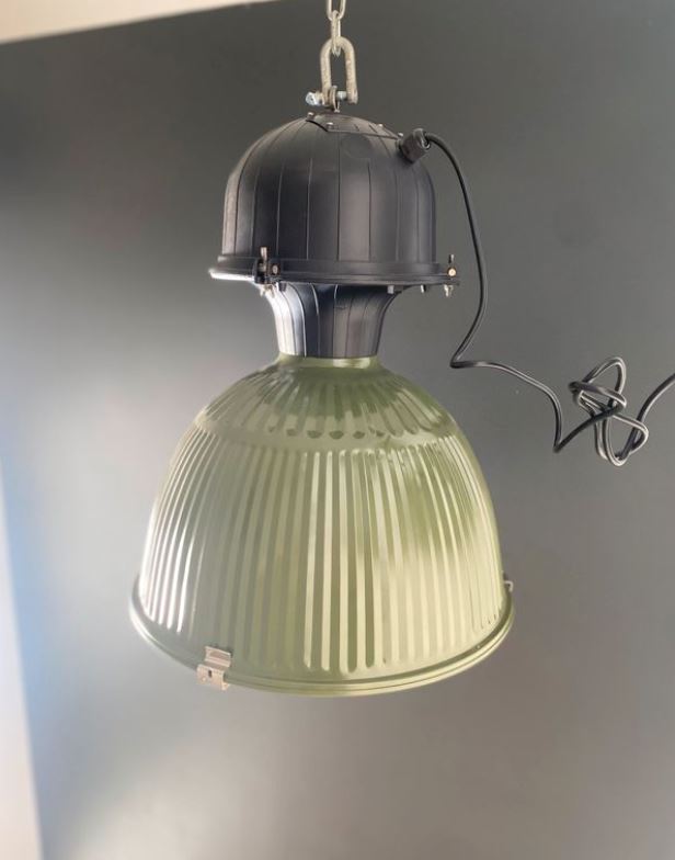Lampe industrielle slovaque 🇸🇰 Suspensions Miz Industrial