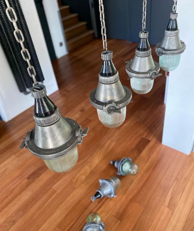 Lampe industrielle soviétique NSP11-100 - version acier Suspensions Miz Industrial