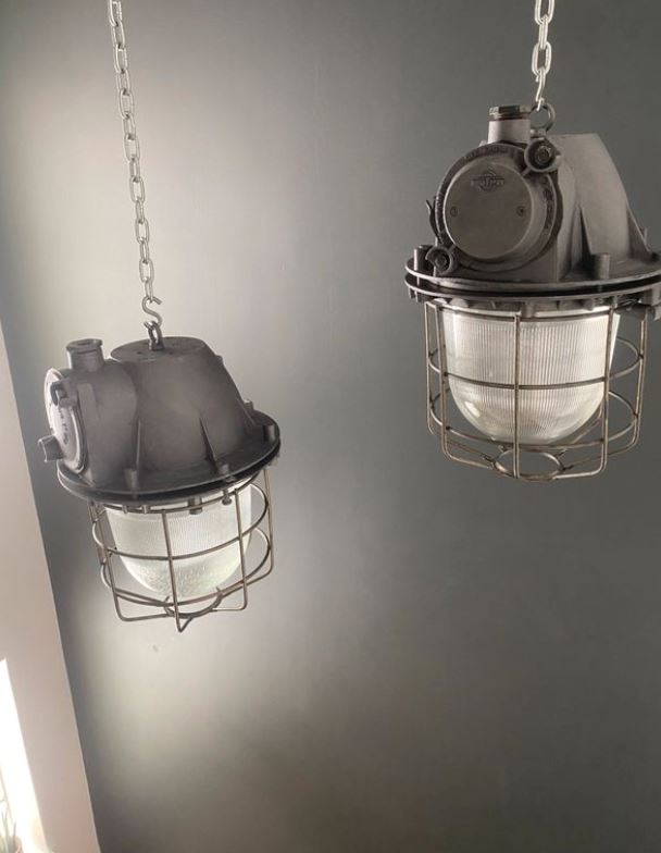 Lampes industrielles soviétiques - Vatra Suspensions Miz Industrial