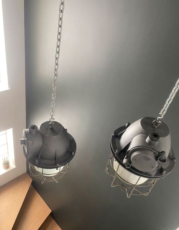 Lampes industrielles soviétiques - Vatra Suspensions Miz Industrial