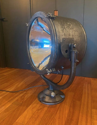 Projecteur de navire soviétique Lampe à poser Miz Industrial