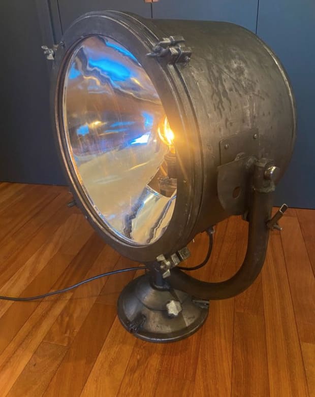 Projecteur de navire soviétique Lampe à poser Miz Industrial